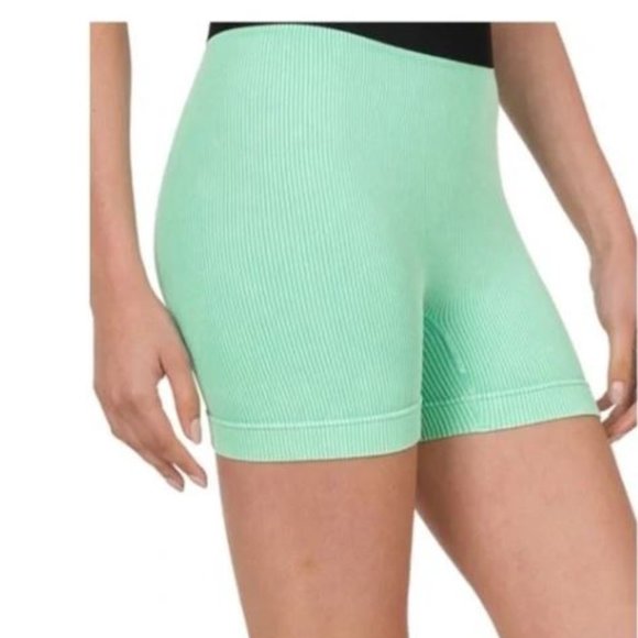 NWT Zenana Mint Colored Ribbed Shorts. Fits Sizes Large‎ to XL. - Picture 1 of 16